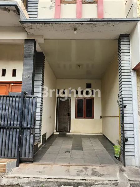 image DIJUAL CEPAT RUMAH 2 LANTAI JL. PULO SIRIH, PEKAYON JAYA – BEKASI SELATAN  LOKASI SUPER STRATEGIS, LINGKUNGAN NYAMAN, DAN BEBAS BANJIR. COCOK UNTUK HUNIAN KELUARGA MAUPUN INVESTASI (1)