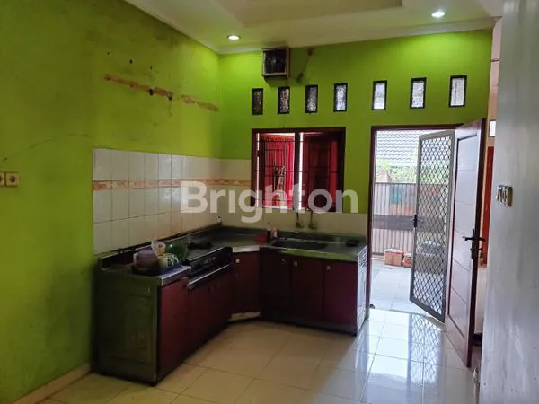 image DIJUAL CEPAT RUMAH 2 LANTAI JL. PULO SIRIH, PEKAYON JAYA – BEKASI SELATAN  LOKASI SUPER STRATEGIS, LINGKUNGAN NYAMAN, DAN BEBAS BANJIR. COCOK UNTUK HUNIAN KELUARGA MAUPUN INVESTASI (5)