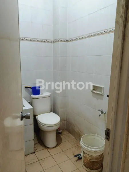 image DIJUAL CEPAT RUMAH 2 LANTAI JL. PULO SIRIH, PEKAYON JAYA – BEKASI SELATAN  LOKASI SUPER STRATEGIS, LINGKUNGAN NYAMAN, DAN BEBAS BANJIR. COCOK UNTUK HUNIAN KELUARGA MAUPUN INVESTASI (7)