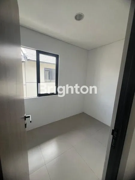 image DISEWAKAN RUMAH BARU PARK SERPONG (2)