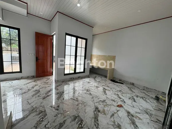 image RUMAH 2 LANTAI SIAP HUNI DI CIBINONG, LT 127M² (5)