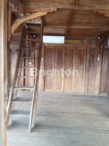image RUMAH JOGLO 2 LANTAI DI KEROBOKAN, COCOK UNTUK USAHA (2)