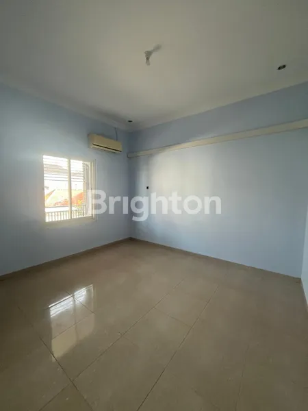 image RUMAH 2 LANTAI DI JALAN PUCANG ANOM SURABAYA (5)