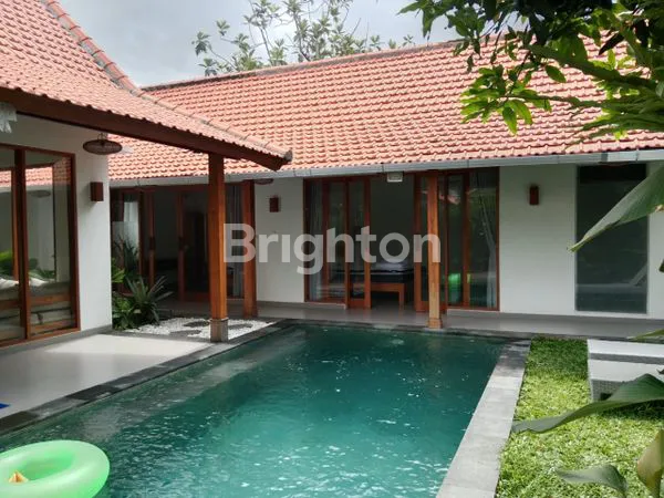 image VILLA 2 BEDROOM HADAP BARAT CANGGU FULL VIEW SAWAH (3)