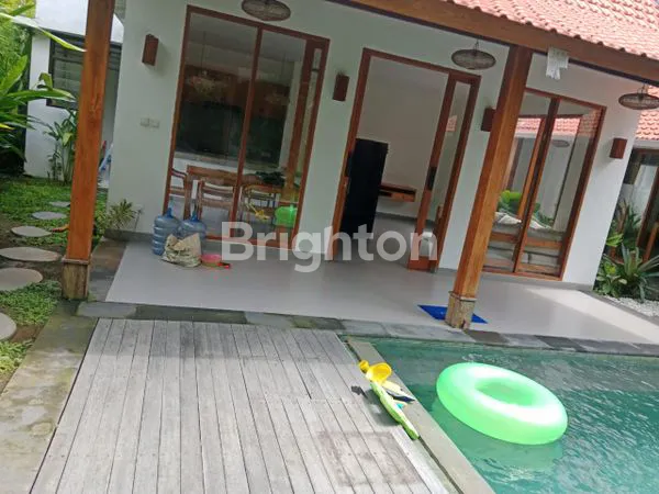 image VILLA 2 BEDROOM HADAP BARAT CANGGU FULL VIEW SAWAH (4)