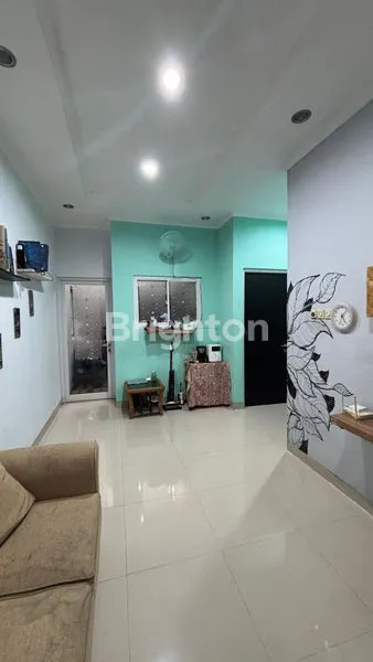 image JUAL RUMAH HOOK, LANGSUNG BISA DITEMPATI. LOKASI DI DEPOK (5)