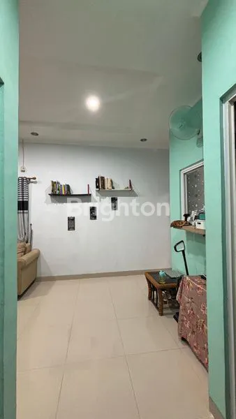 image JUAL RUMAH HOOK, LANGSUNG BISA DITEMPATI. LOKASI DI DEPOK (3)