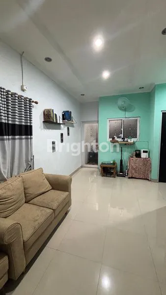 image JUAL RUMAH HOOK, LANGSUNG BISA DITEMPATI. LOKASI DI DEPOK (4)