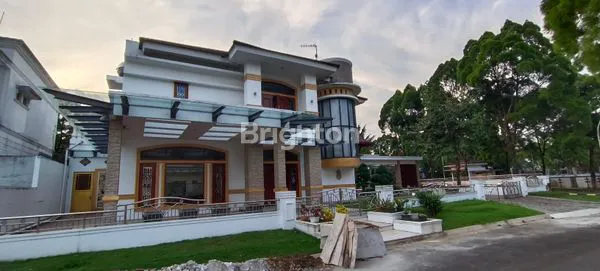 image RUMAH ROYAL SUMATERA MEDAN SELAYANG (2)