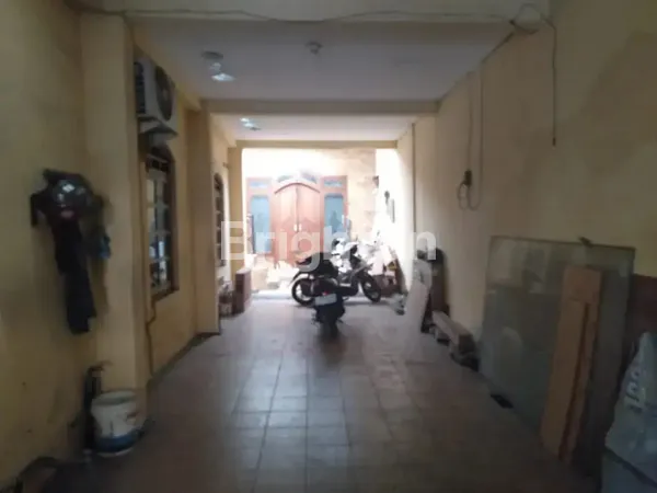 image RUMAH SIWALANKERTO COCOK UNTUK KOS STRATEGIS DEKAT KAMPUS PETRA  (4)