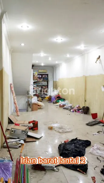 image RUKO STRATEGIS DI JL IRIAN BARAT, 3 LANTAI, LT 107M² (4)