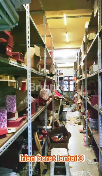 image RUKO STRATEGIS DI JL IRIAN BARAT, 3 LANTAI, LT 107M² (6)