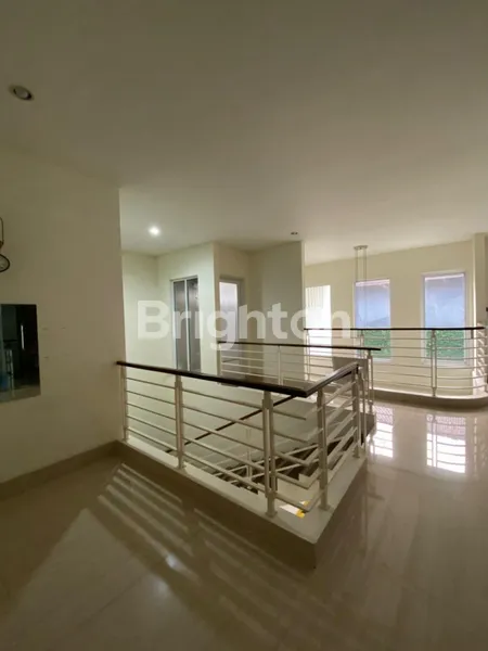 image LUXURY RESIDENCE AT THE GREEN BSD (4)