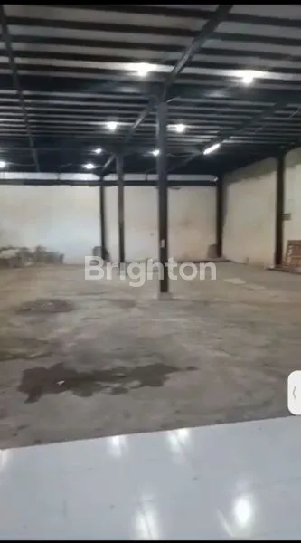 image DISEWAKAN GUDANG SIAP OPERASIONAL BERLOKASI DI PEMECUTAN KELOD (5)
