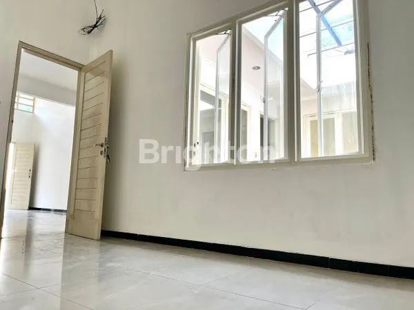 image PANTAI MENTARI, STRATEGIS NYAMAN DAN TENANG (2)