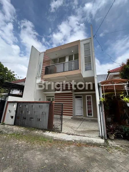 image RUMAH KOST 10 KAMAR STRATEGIS DI MERJOSARI  (1)