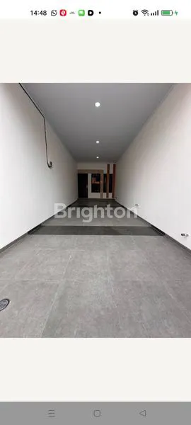 image RUMAH BARU 3 LANTAI  SIAP HUNI BEBAS BANJIR, ADA KAMR DI LANTAI 1, LETAK STRATEGIS ROW JALAN 3 MOBIL, TANJUNG DUREN JAKARTA BARAT (2)