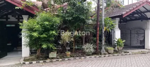 image RUMAH RUNGKUT TERAWAT STRATEGIS DEKAT UPN DAN MERR (1)