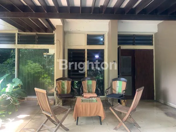 image RUMAH KLASIK KEBAYORAN BARU JAKARTA SELATAN (5)