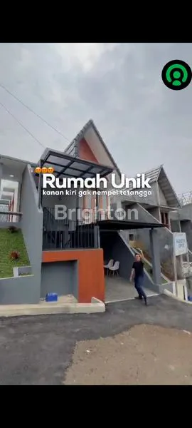 image JUAL RUMAH 2 LANTAI DEKAT DENGAN TOL CIAWI (2)
