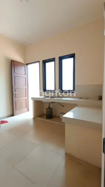 image RUMAH MEWAH 2 LANTAI DI CIMANGGIS, LT 185 LB 190 (8)