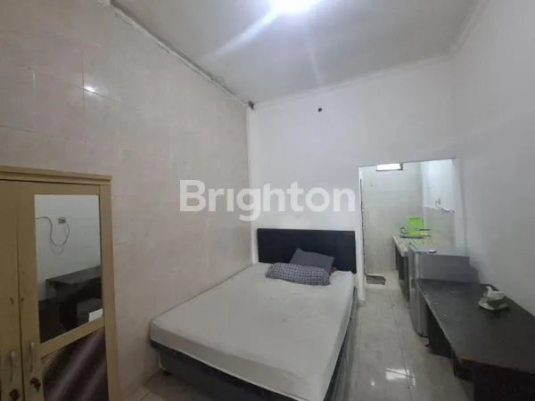 image KOS AKTIF 13 KAMAR + 2 RUKO, LOKASI STRATEGIS DEKAT TOL (1)