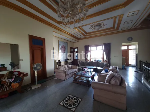 image RUMAH MEWAH FOR SALE DI KRATON BANGKALAN MADURA (1)