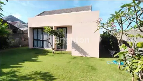 image VILLA EKSKLUSIF 4 KT DEKAT PANTAI GUMICIK, GIANYAR (1)