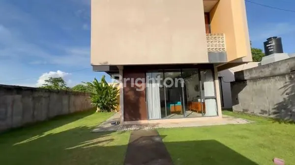 image VILLA EKSKLUSIF 4 KT DEKAT PANTAI GUMICIK, GIANYAR (2)