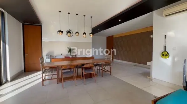 image VILLA EKSKLUSIF 4 KT DEKAT PANTAI GUMICIK, GIANYAR (4)