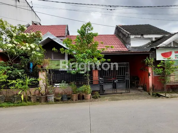 DIJUAL RUMAH MURAH SIAP HUNI LOKASI STRATEGIS DI BTN RANGGONG PERMAI. DEKAT DARI TAMANGAPA, ANTANG DAN SAMATA. JALAN LEBAR (2 MOBIL).
