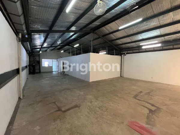 image GUDANG STRATEGIS DI ELANG LAUT, PIK, 3 LANTAI & LIFT (3)