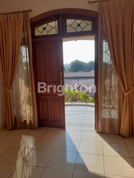 image RUMAH DI KEMANGGISAN DEKAT SLIPI JAKARTA BARAT (7)