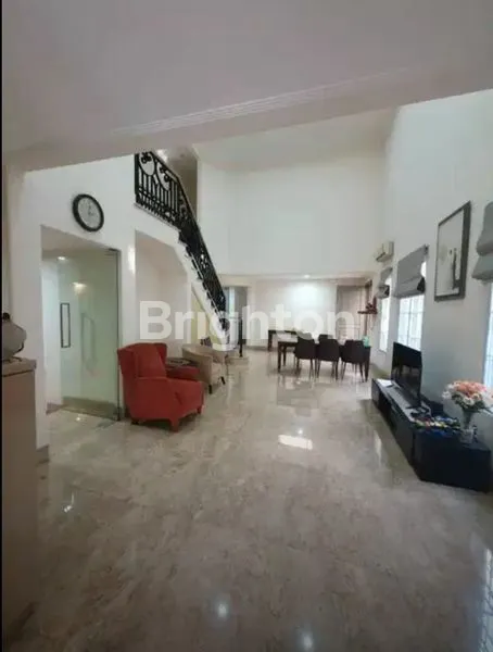 image RUMAH MEWAH DI LIPPO KARAWACI CENTRAL (1)