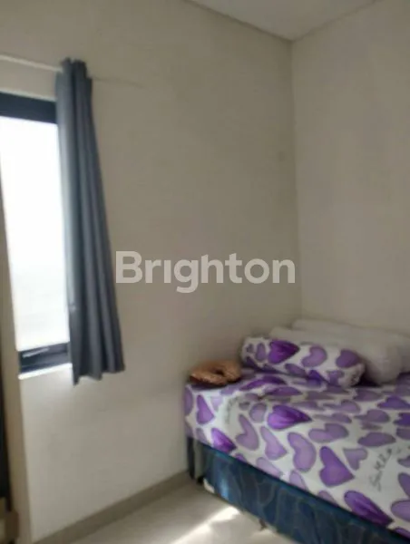 image HUNIAN 2 LANTAI LOKASI STRATEGIS DEKAT PINTU TOL DAN PASAR MODERN BSD (4)