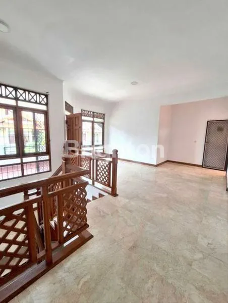 image DI JUAL RUMAH CANTIK SIAP HUNI (3)