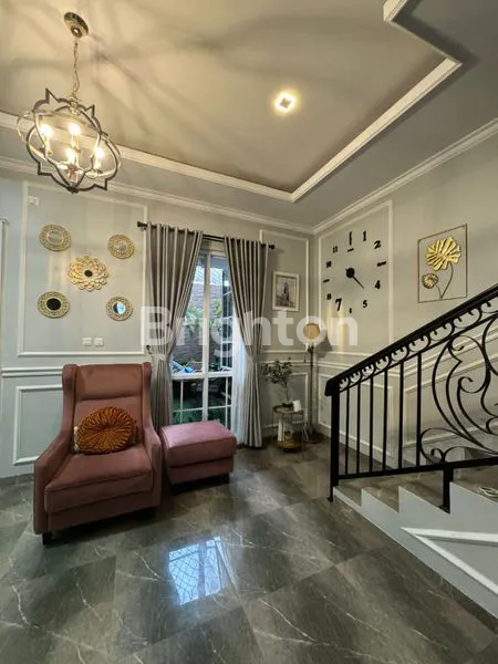 image TOWN HOUSE CANTIK VIEW GN SALAK (6)