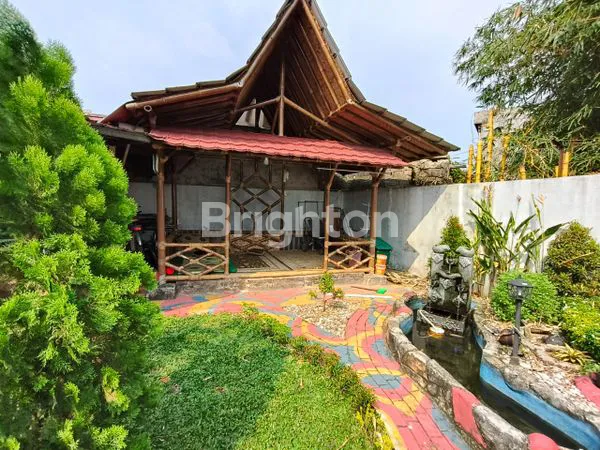 image DIJUAL RUMAH LENGKAP DENGAN KIOS BISA LANGSUNG BUAT BUKA USAHA LOKASI STRATEGI SERPONG BSD TANGERANG SELATAN (5)