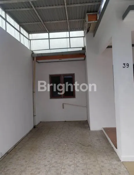 image DISEWAKAN RUMAH BESAR 165 M² DEKAT DENGAN UNIVERSITAS MULAWAMAN , LOKASI STRATEGIS (6)