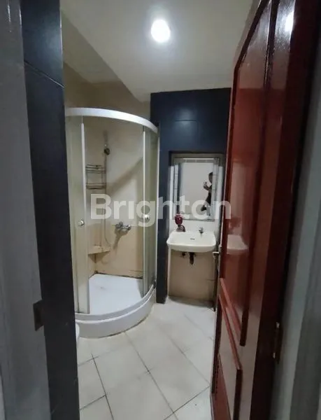 image DISEWAKAN RUMAH BESAR 165 M² DEKAT DENGAN UNIVERSITAS MULAWAMAN , LOKASI STRATEGIS (7)