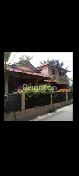 image RUMAH BESAR DAN NYAMAN (3)