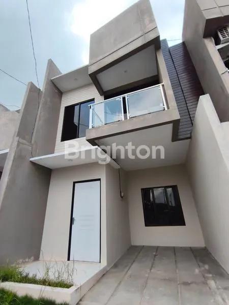 image RUMAH 2 LANTAI DI MANGUNHARJO TEMBALANG SEMARANG (1)