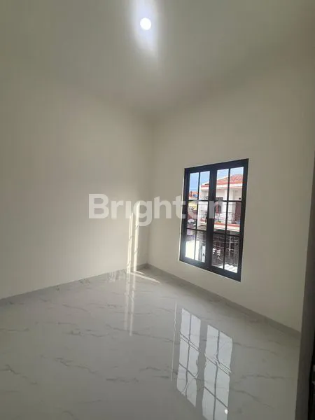 image RUMAH HOOK 2 LANTAI SIAP HUNI DI PRIMA HARAPAN REGENCY (2)