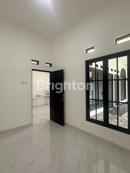 image RUMAH HOOK 2 LANTAI SIAP HUNI DI PRIMA HARAPAN REGENCY (5)