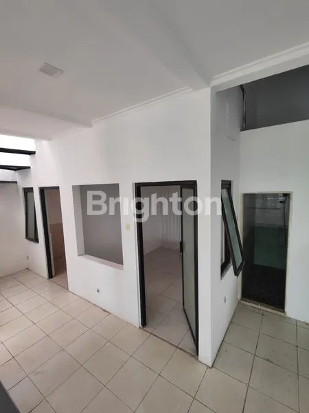 image RUMAH DI JUAL CEPAT (5)