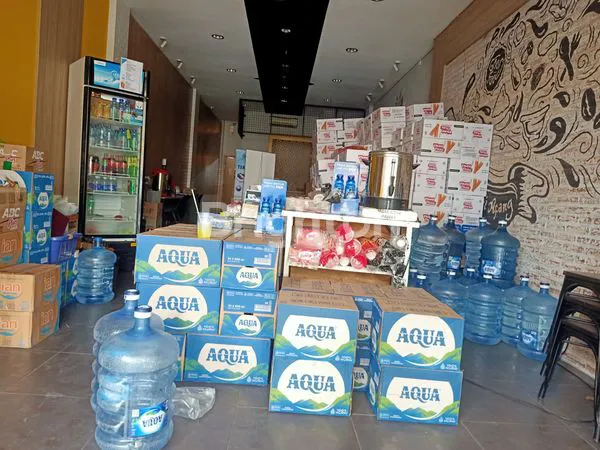 image RUANG USAHA STRATEGIS ,BANYAK PEJALAN KAKI DEKAT TEMPAT HIBURAN DAN WISATA , HOTEL DAN RESTORAN TERKENAL NYUMMY     (3)