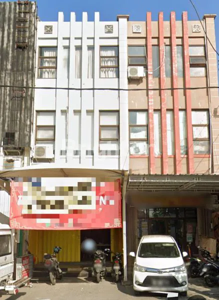 image RUANG USAHA STRATEGIS ,BANYAK PEJALAN KAKI DEKAT TEMPAT HIBURAN DAN WISATA , HOTEL DAN RESTORAN TERKENAL NYUMMY     (1)