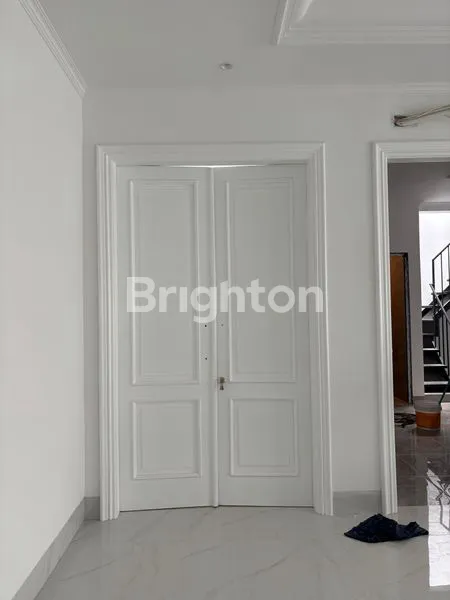 image BRAND NEW LUXURY HOUSE AMERICAN CLASSIC CEMPAKA PUTIH JAKARTA PUSAT EXCLUSIVE STRATEGIC (5)