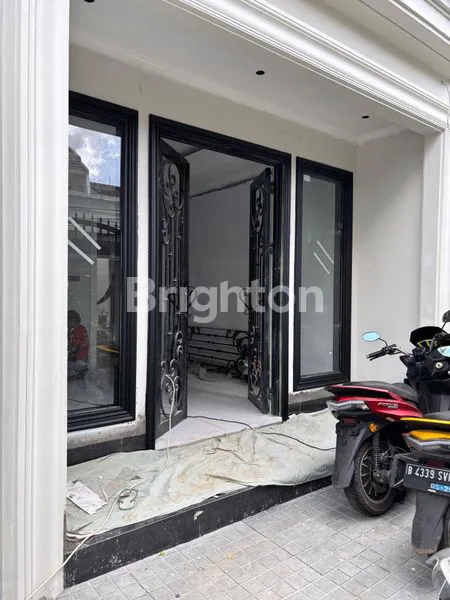 image BRAND NEW LUXURY HOUSE AMERICAN CLASSIC CEMPAKA PUTIH JAKARTA PUSAT EXCLUSIVE STRATEGIC (3)