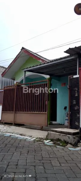 image RUMAH BAGUS SIAP HUNI DI MONDOROKO SINGOSARI KOTA MALANG JUAL RUMAH LOKASI STRATEGIS , SIAP HUNI BEBAS BANJIR LINGKUNGAN NYAMAN AMAN (1)